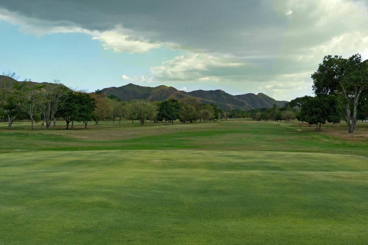 Marriott Maracay Golf Resort Exteriör bild