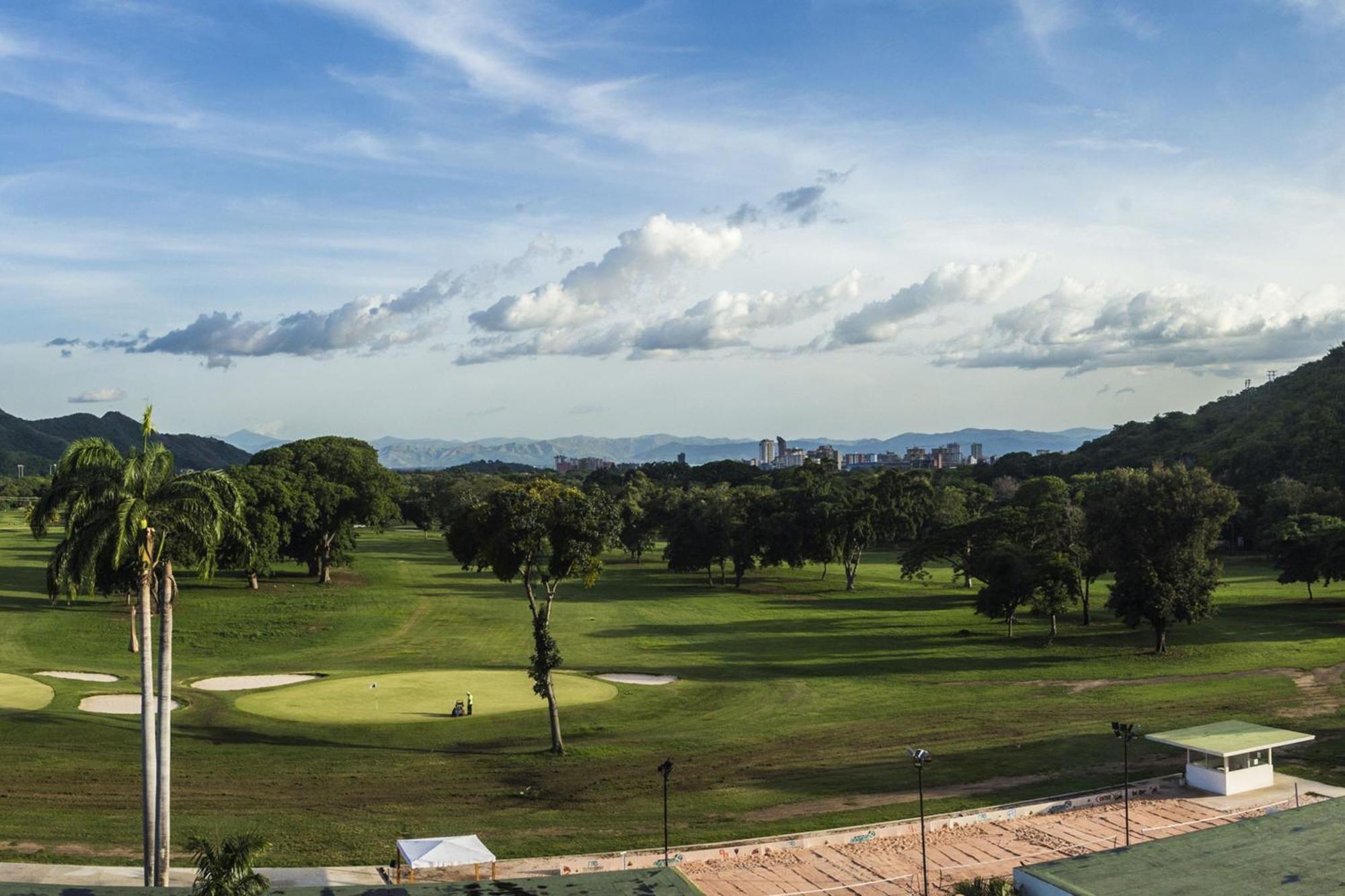 Marriott Maracay Golf Resort Exteriör bild